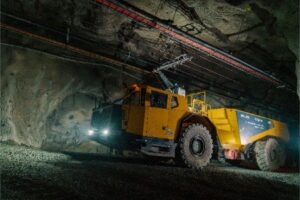 ABB и Epiroc расширяют сотрудничество в области подземных тележек для шахт