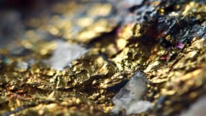 Fury Gold Mines поглощает Quebec Precious Metals для разведки золота