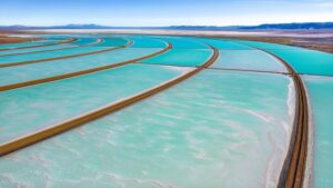 Lithium Energy завершает сделку по продаже Solaroz китайскому гиганту
