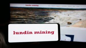 Lundin Mining выручила $1,4 млрд за рудники в Португалии и Швеции