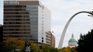 Peabody приостановила сбор долга для сделки с Anglo American из-за пожара