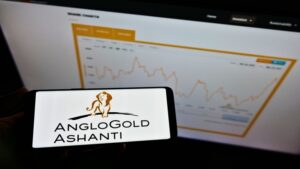 Крупные сделки в золотодобыче: решения AngloGold Ashanti и Gold Fields