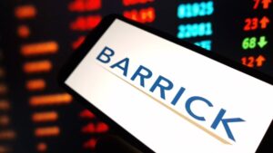 У Barrick Mining прибыль взлетела на 61% на фоне высоких цен на золото