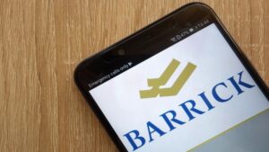 Суд Мали отложил решение по контролю над золотым рудником Barrick
