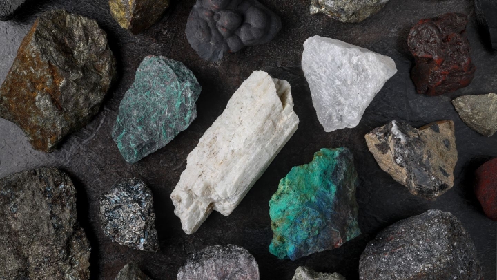 Великобритания запускает стратегию по добыче критически важных минералов