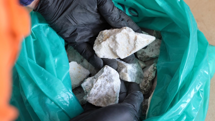 Планы по отзыву лицензий в Ичуне вызвали скачок цен на литий в Китае