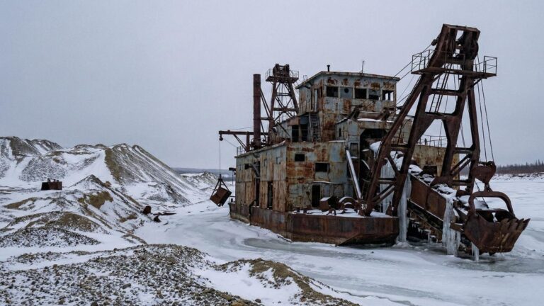 Роснедра и Дальнедра ищут разработчиков для золотых россыпей Якутии