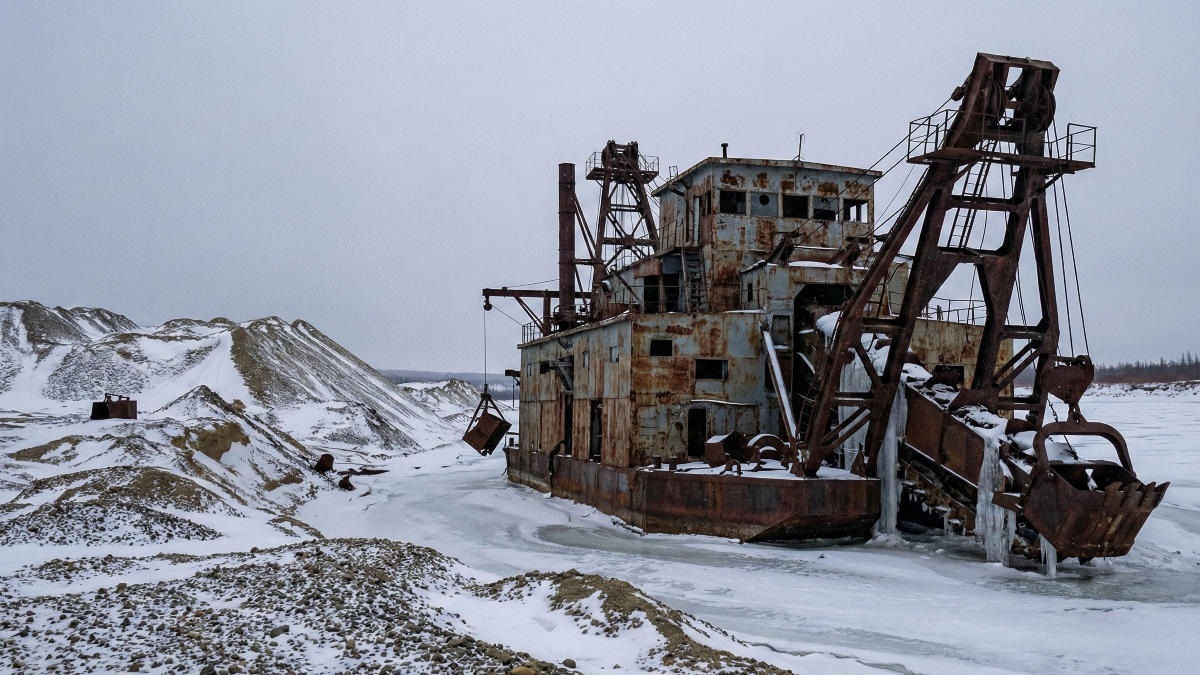 Роснедра и Дальнедра ищут разработчиков для золотых россыпей Якутии